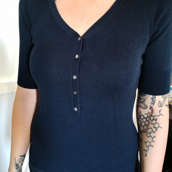 Eddie Bauer Sweaters - Eddie Bauer Navy Blue Short Sleeve Sweater Eddie Bauer Sweaters - Eddie Bauer Navy Blue Short Sleeve Sweater